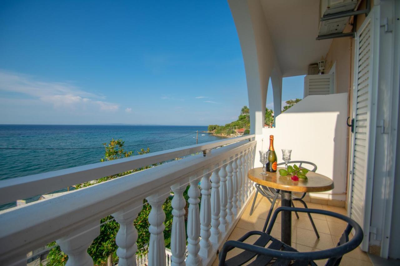 Agoulos Beach Hotel Argassi Eksteriør billede